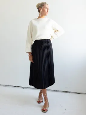 Twist Front Design Easy Outfit Raven Midi Skirt