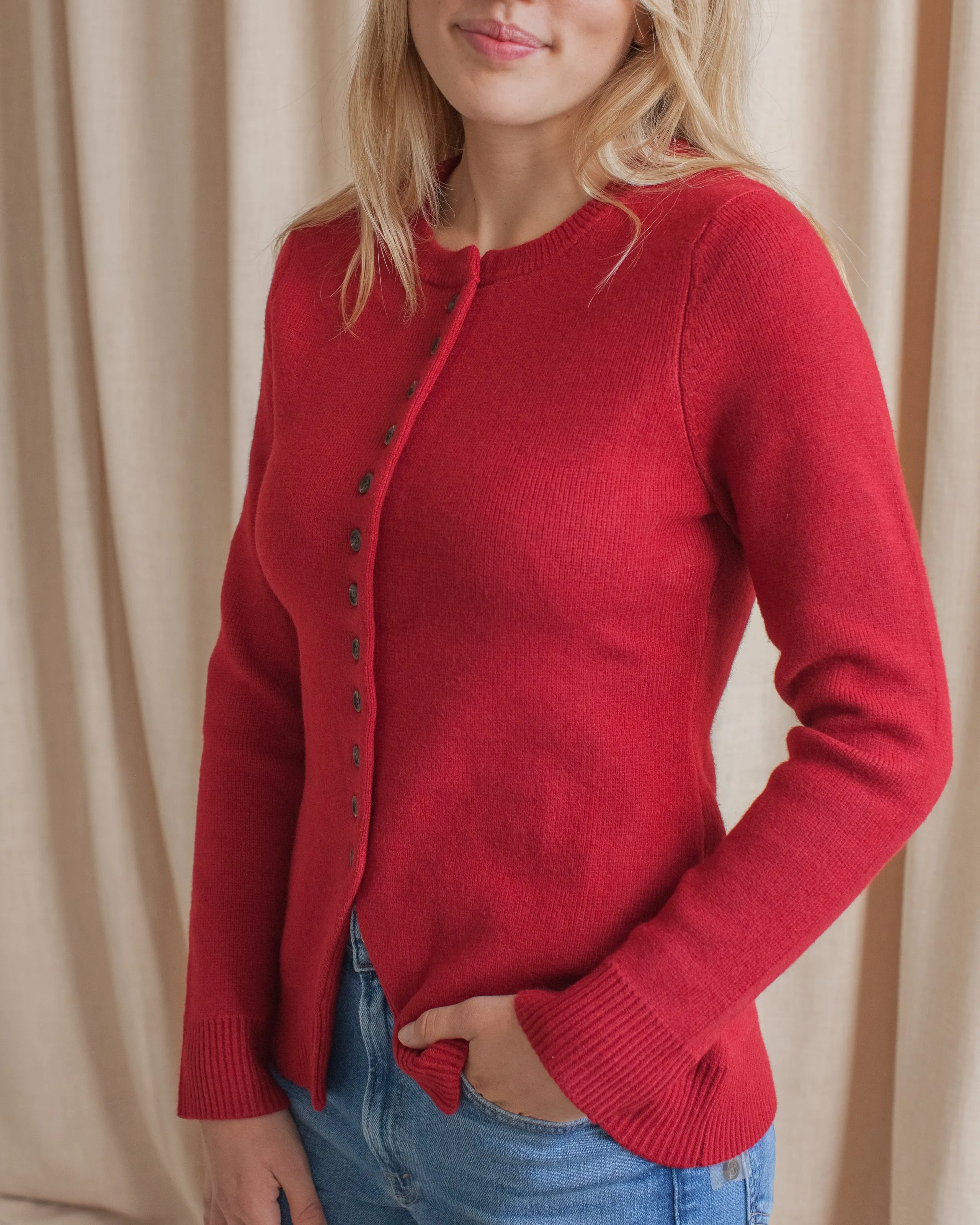 Comfy Layered Wear Scarlet Knit Cardigan