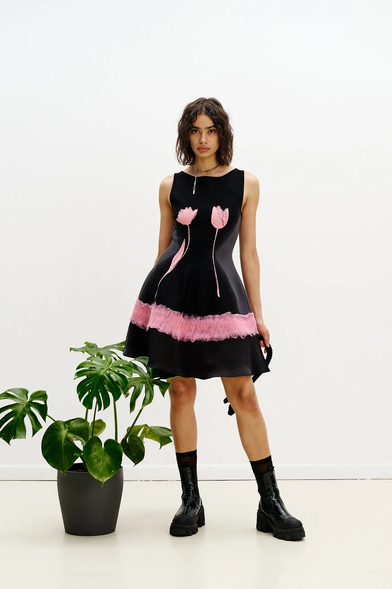 SENNA NEEDLE PUNCH MINI DRESS Texture Edge Easy Elegance