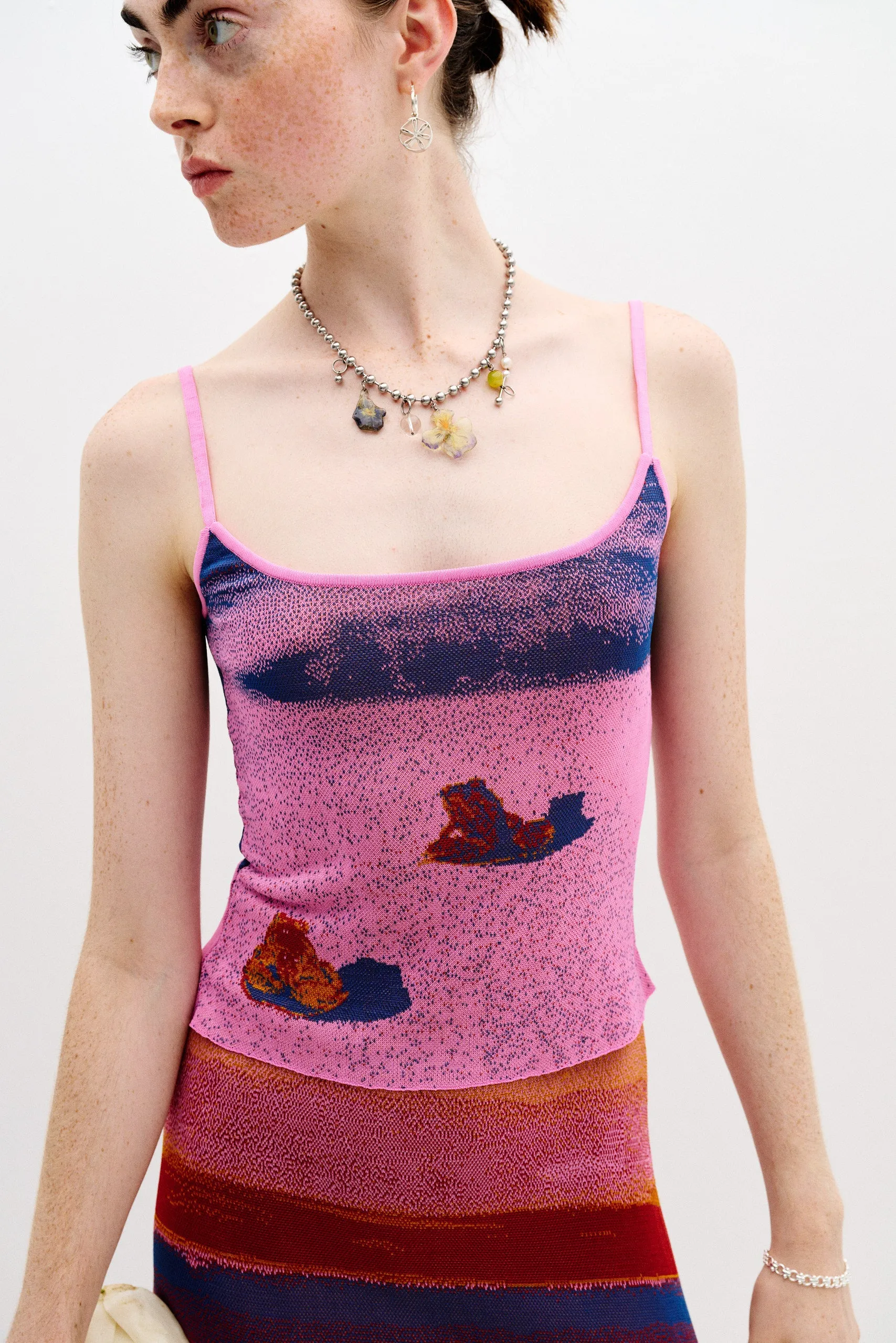 SHASTA LAKE PRINT TANK TOP Friction Reducing Finish ThermalRegulating Fabric