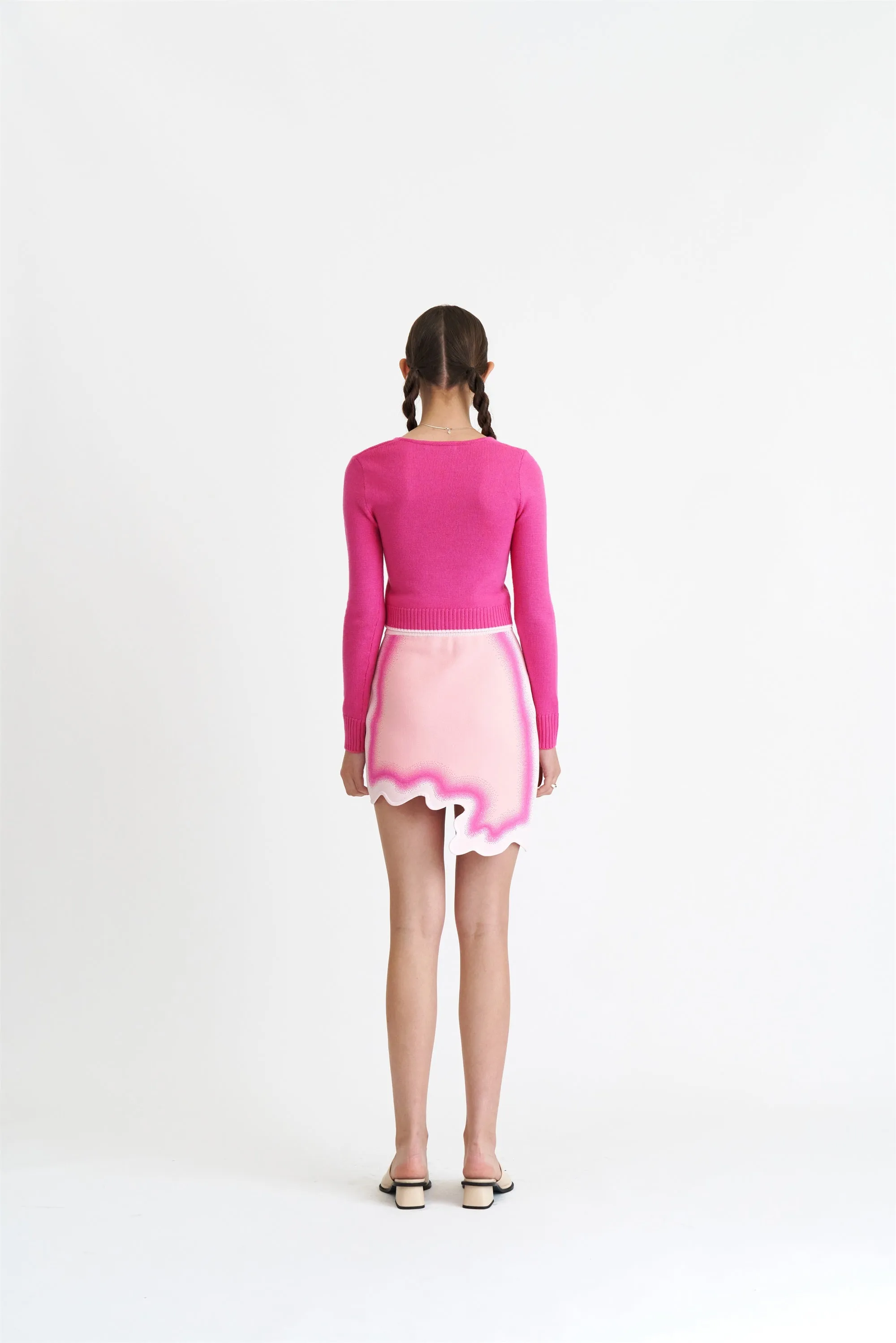 DEGAS MERINO WOOL CROPPED CARDIGAN Non Restrictive Fit Magnetic Fasteners