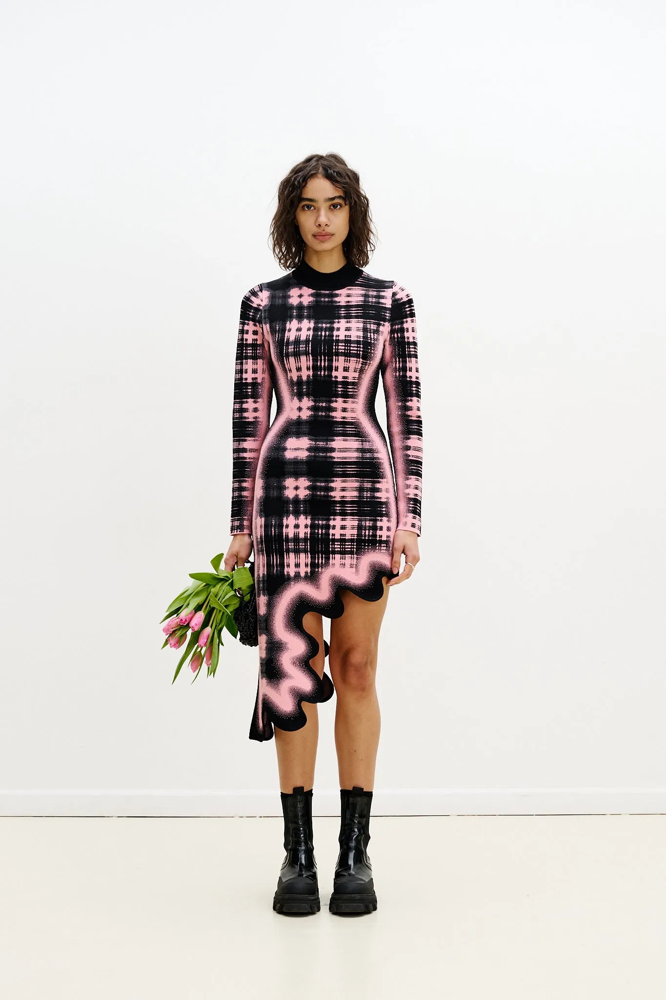 Walk Grace DOBBY LONG SLEEVE WAVY DRESS