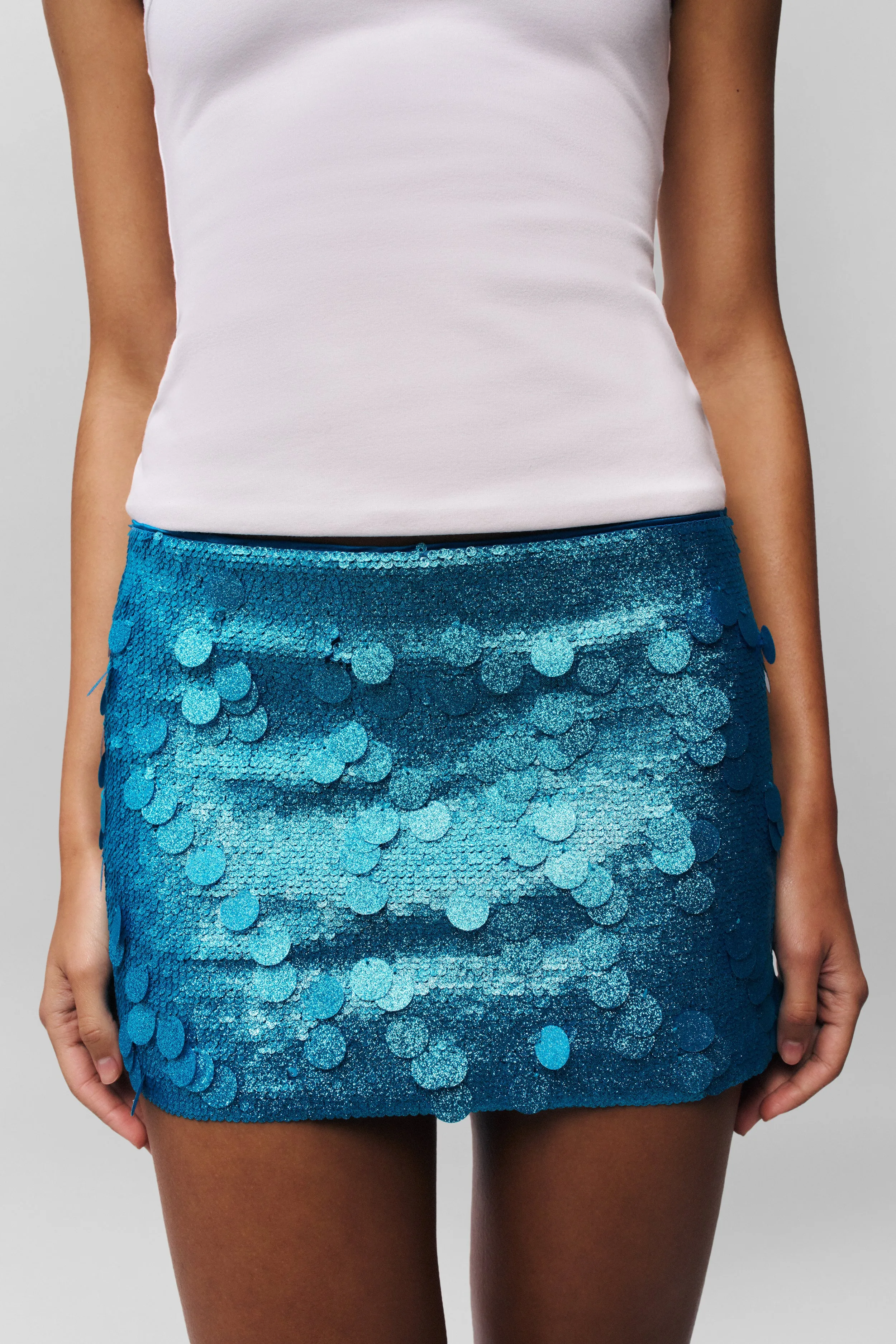 Clean Finish Low Rise Paillette Skirt