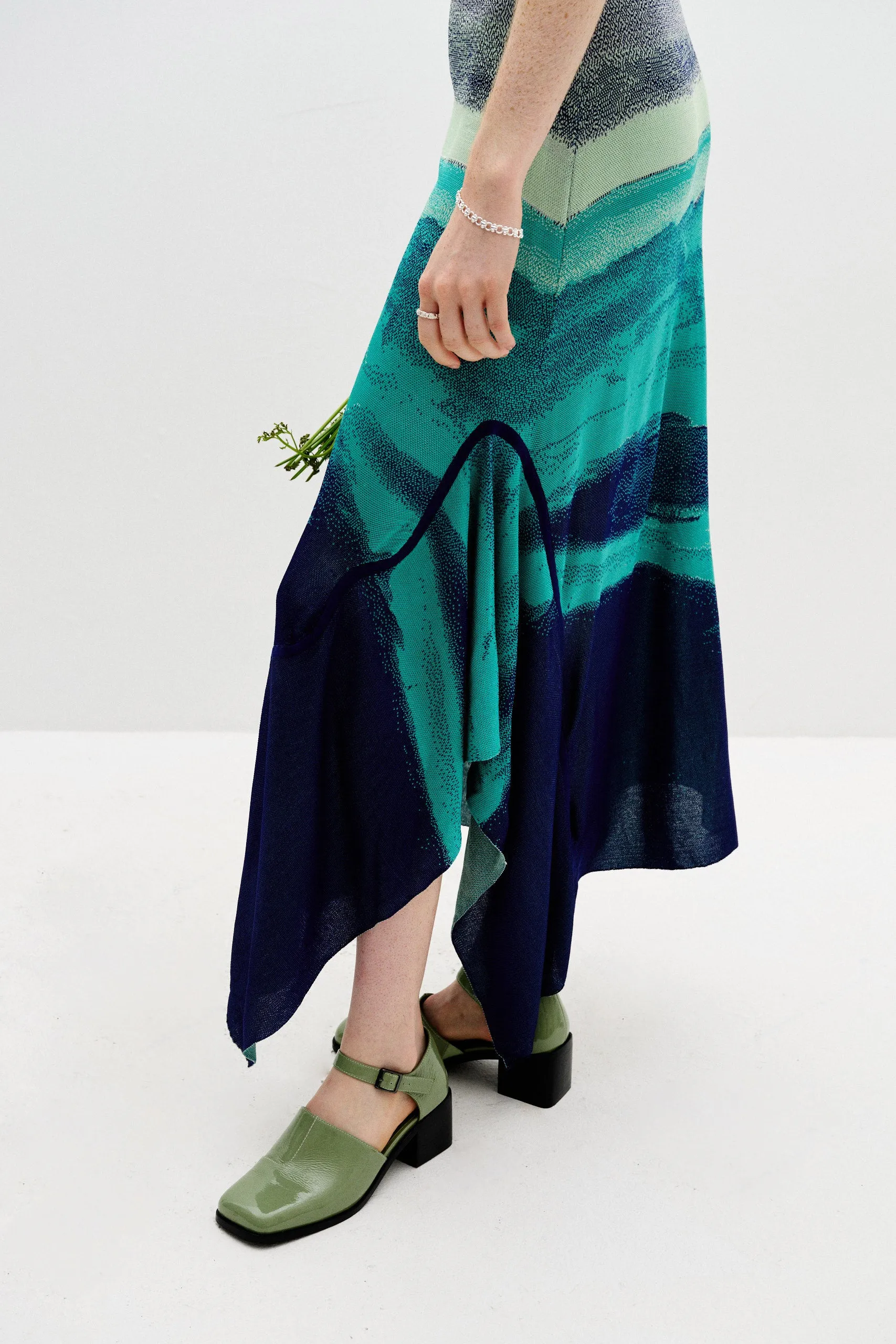 HOYA LAKE PRINT MIDI SKIRT Elasticized Cuffs FrictionResistantEdging