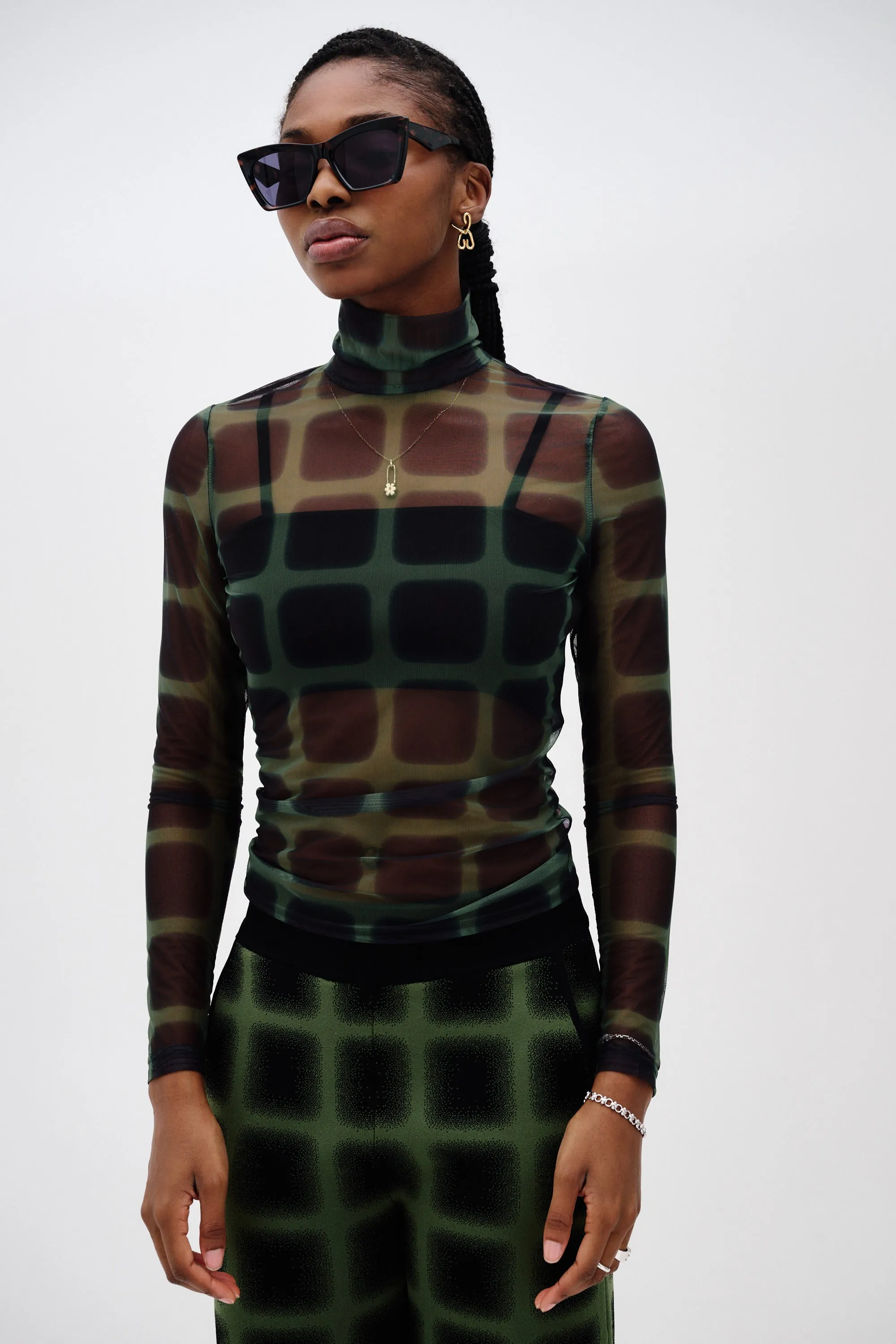 SULLEY PLAID TURTLENECK TOP Minimalist Cuff