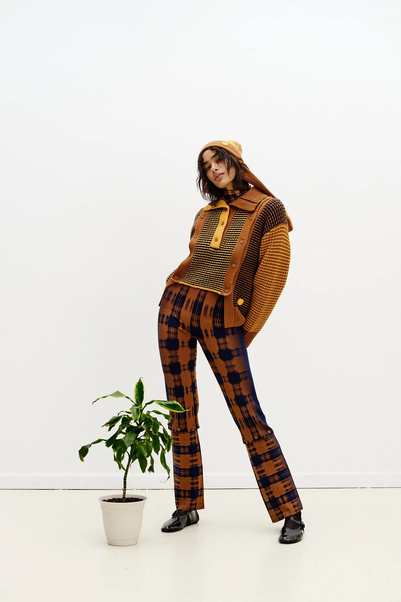 Heat Regulating Fabric MinimalistSilhouette JORIS MERINO WOOL CHUNKY SWEATER