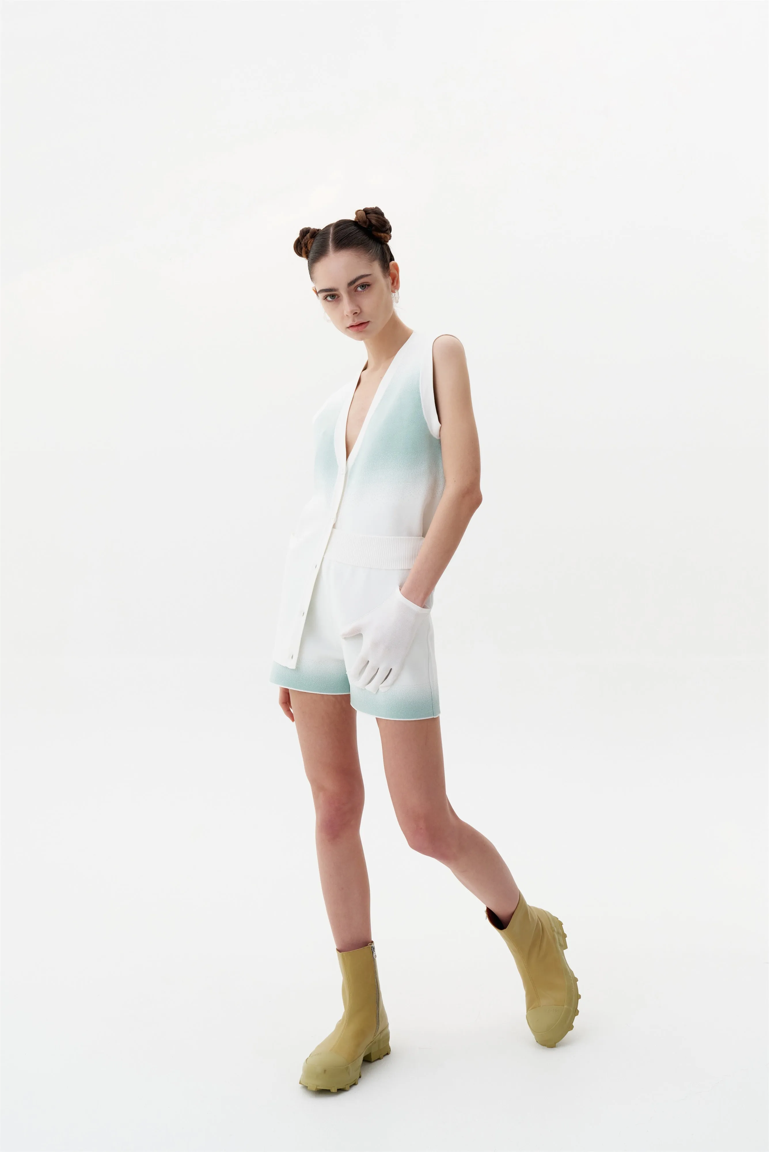 TALESTO "SPRAY PAINTED" SHORTS WITH POCKET Tough Materials Smart Motion