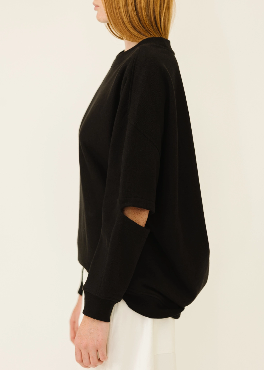 StretchKnit TaglessNecklineComfort Tibi Sweatshirt Program Cocoon Crewneck Sweatshirt in Black