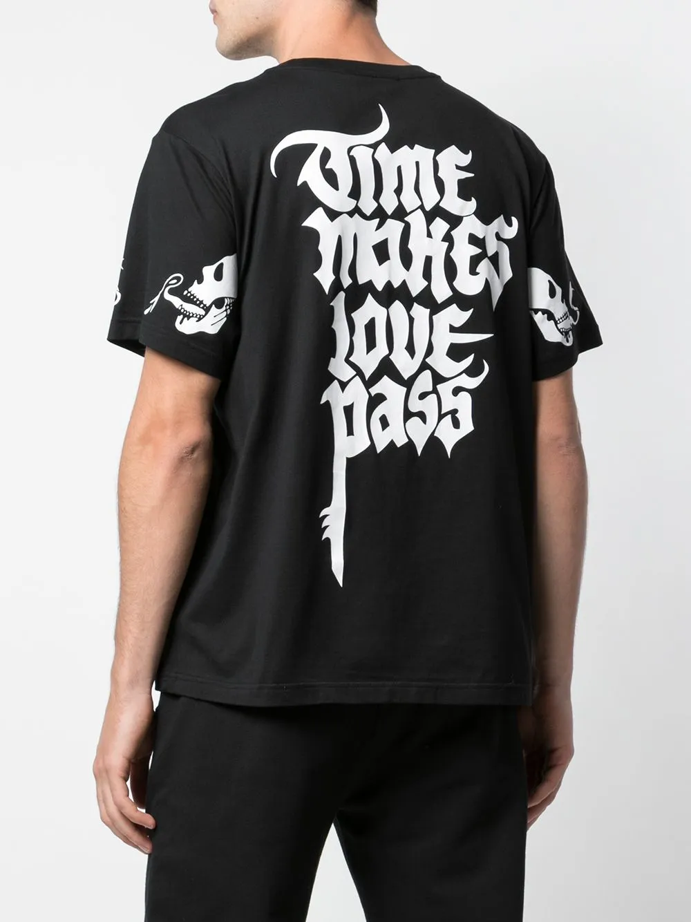 TIME MAKES LOVE PASS STANDARD TEE BLACK Fashion Comfort Formal Elegance