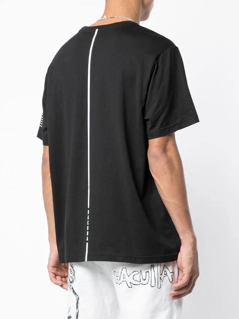 TORN AWAY TEE Fresh Look SoftenedNeckline