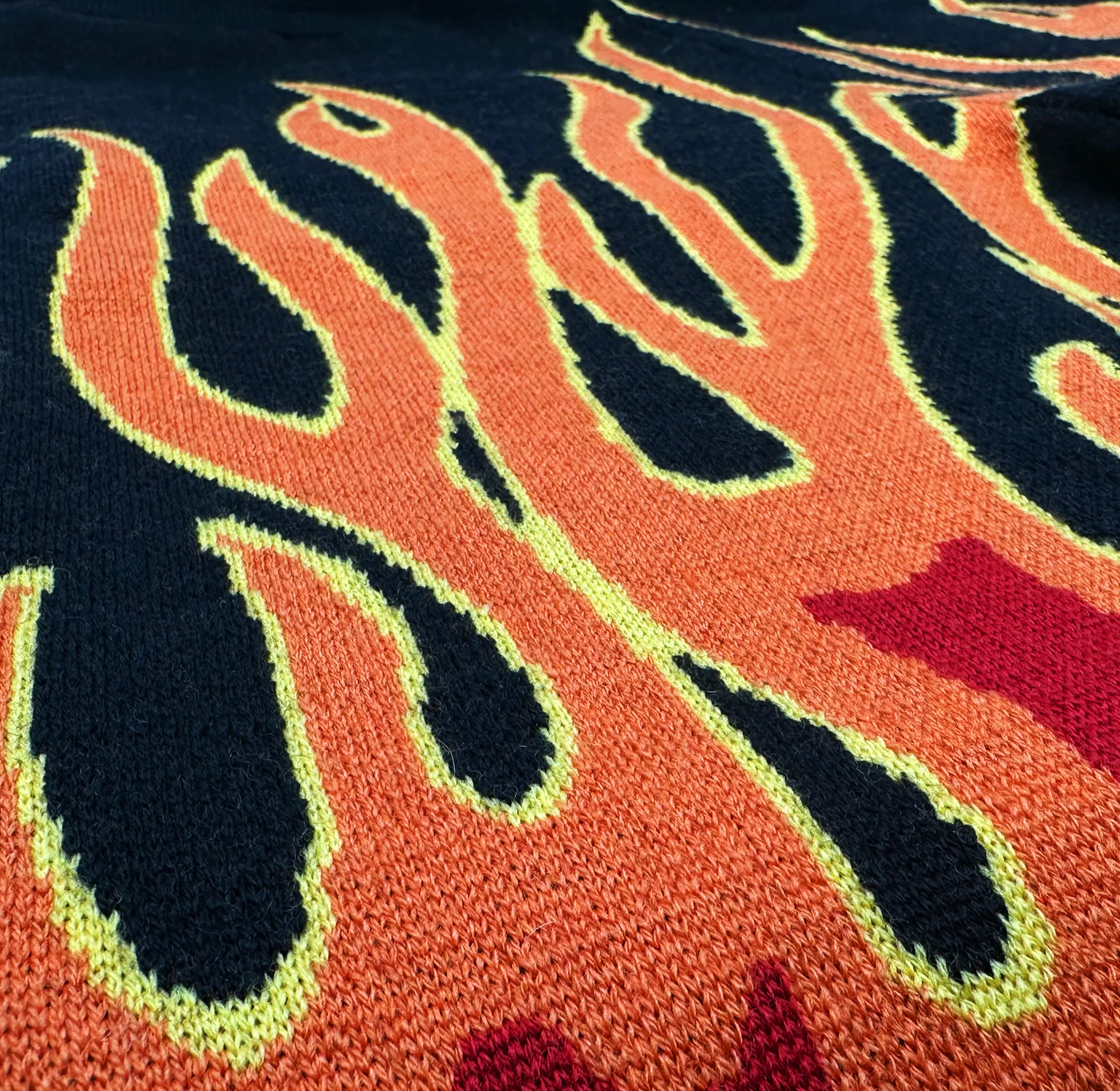 Quick drying material UP IN FLAMES SWEATER