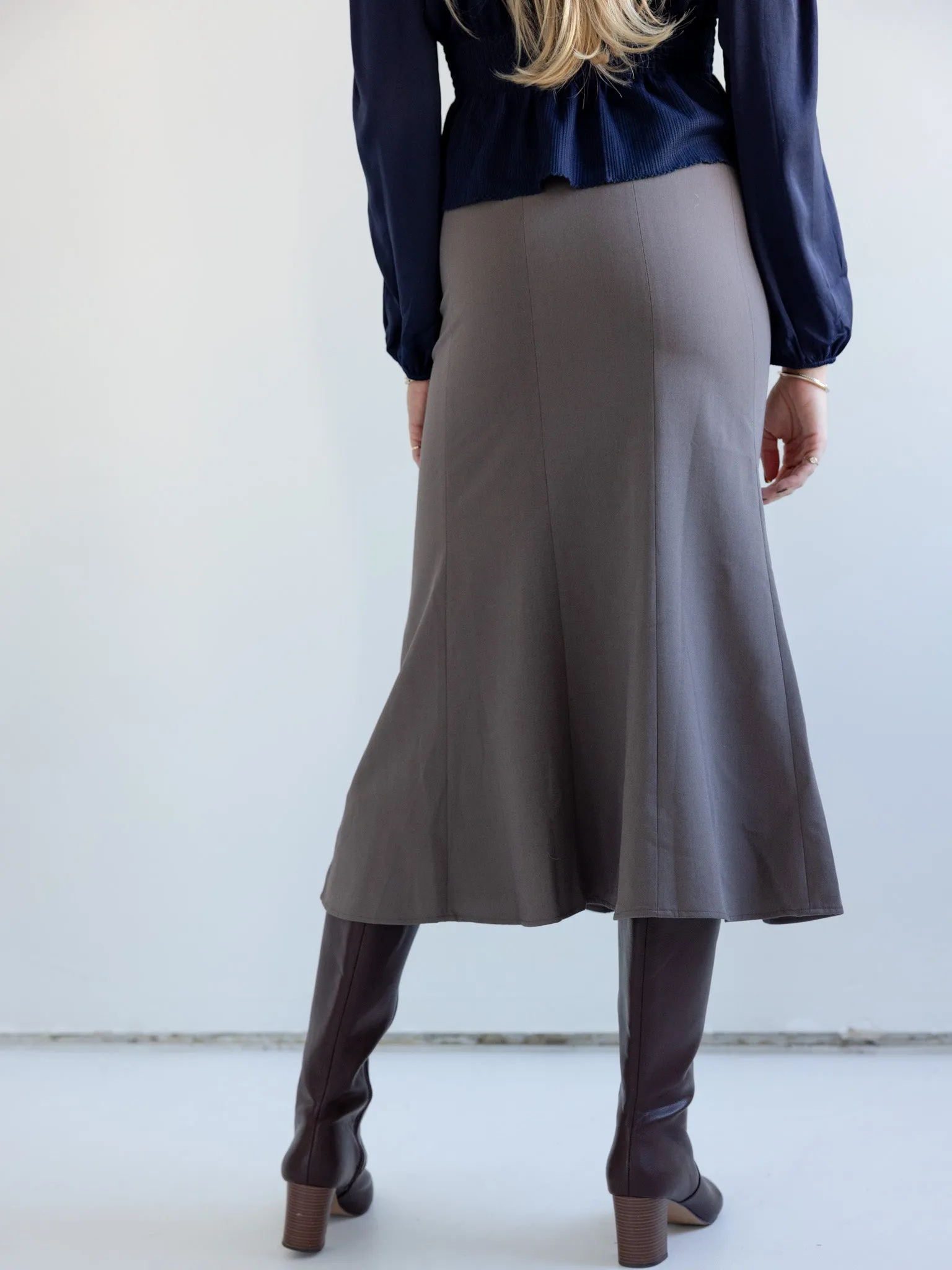 Liza Midi Skirt Hypoallergenic fabric