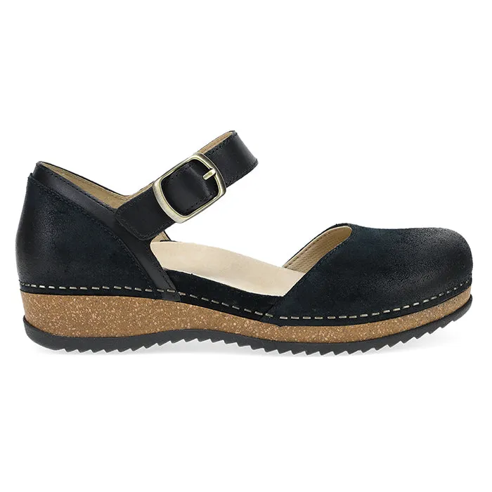 Womens Dansko Mae in Black Flexible Sole Design Shock Diffusing Plate