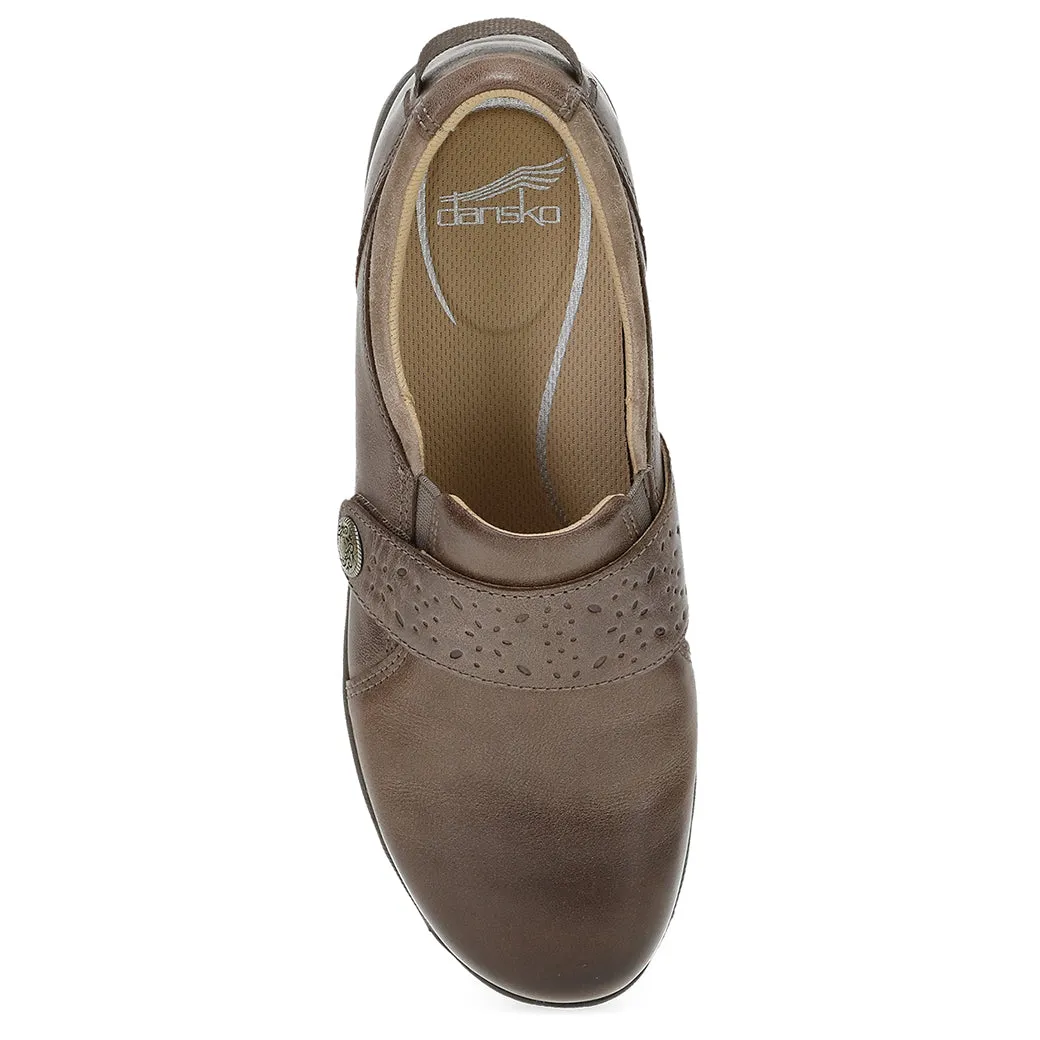 Arch   Support Stream Step Womens Dansko Sallie in Stone