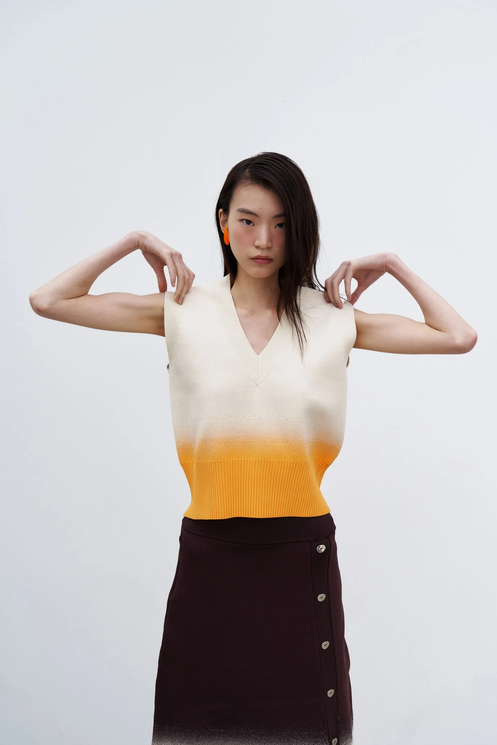 FLORIAN GRADIENT PRINT KNIT VEST OdorResistant Fabric Hidden Zipper Closure