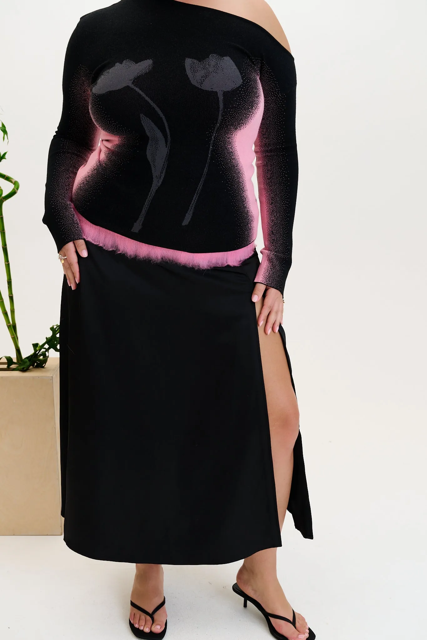 ZINYA NEEDLE PUNCH MAXI SKIRT Timeless Style Slim Comfort