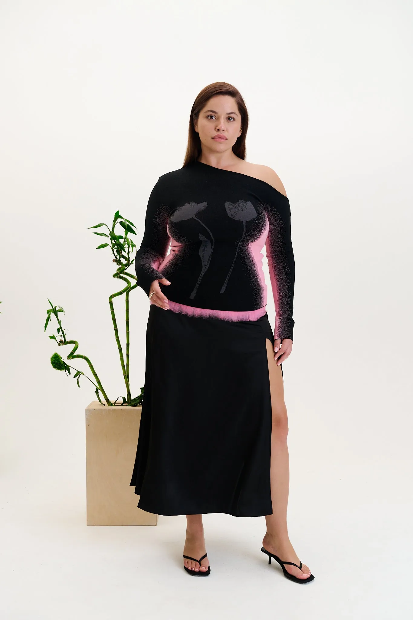 ZINYA NEEDLE PUNCH MAXI SKIRT Adaptive Fit