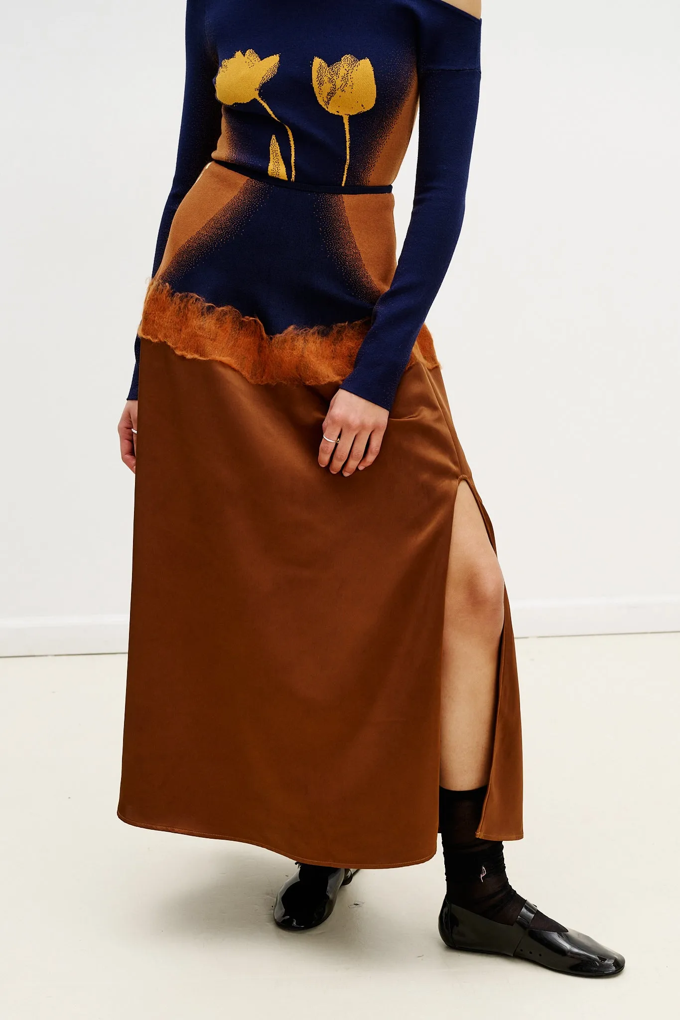 No Ride Up Tear Resistant Design ZINYA NEEDLE PUNCH MAXI SKIRT