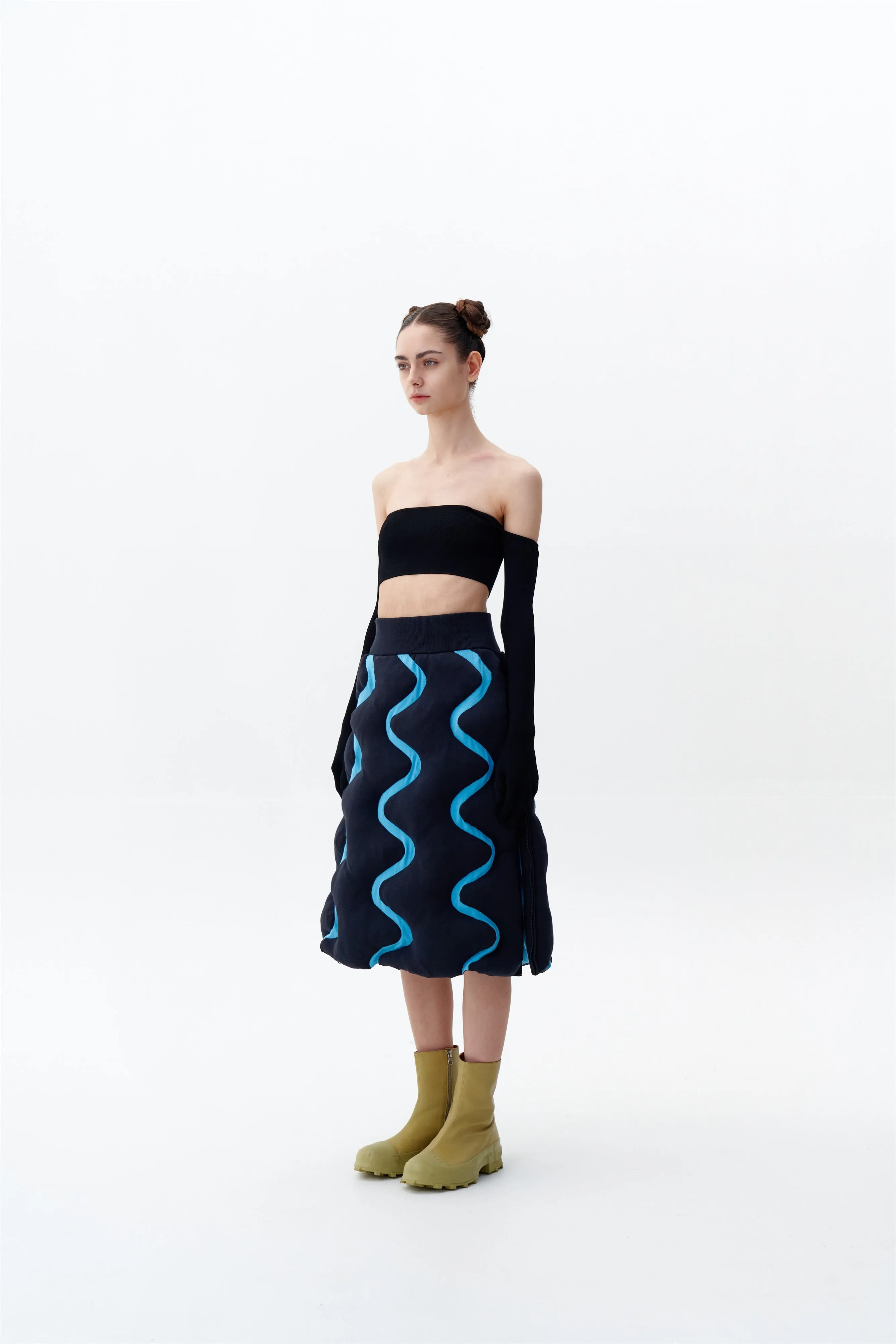 ZOE GLOVED TOP FlatlockSeams MultiPanelBreathability